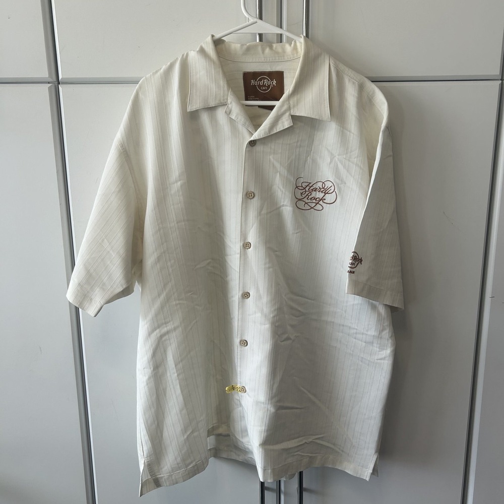 Hard Rock Cafe Maui Mens XL White Camp Shirt Guitar Tropical Graphic Rayon Blend